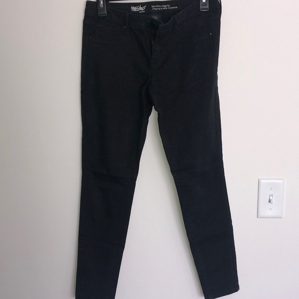 Mossimo Black Midrise Jeggings